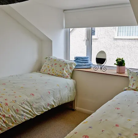 Holiday home Jackdaw Baycliff
